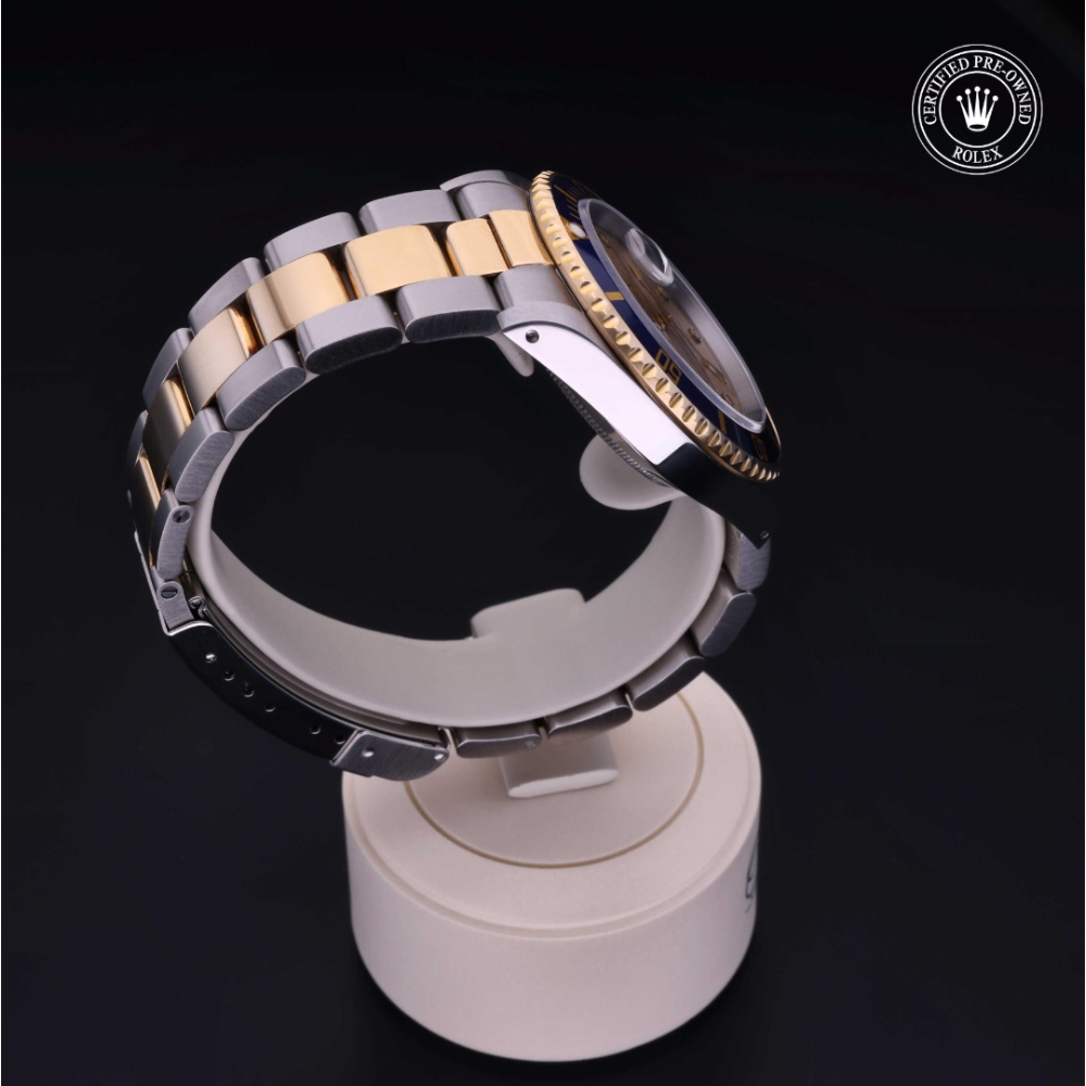  Certified Pre-Owned with 40 mm from 1992