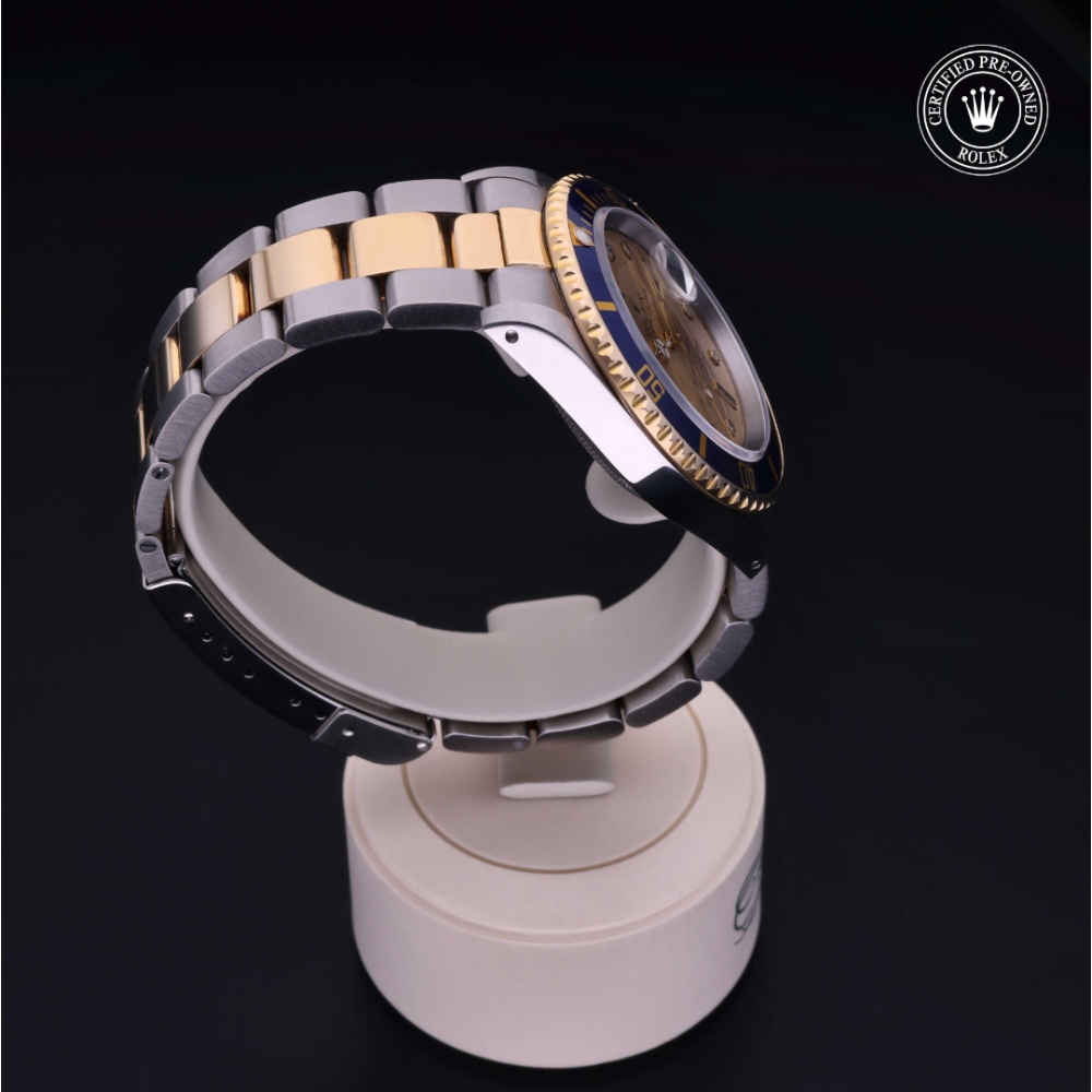  Certified Pre-Owned with 40 mm from 1992