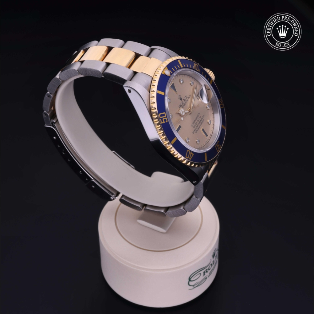  Certified Pre-Owned with 40 mm from 1992