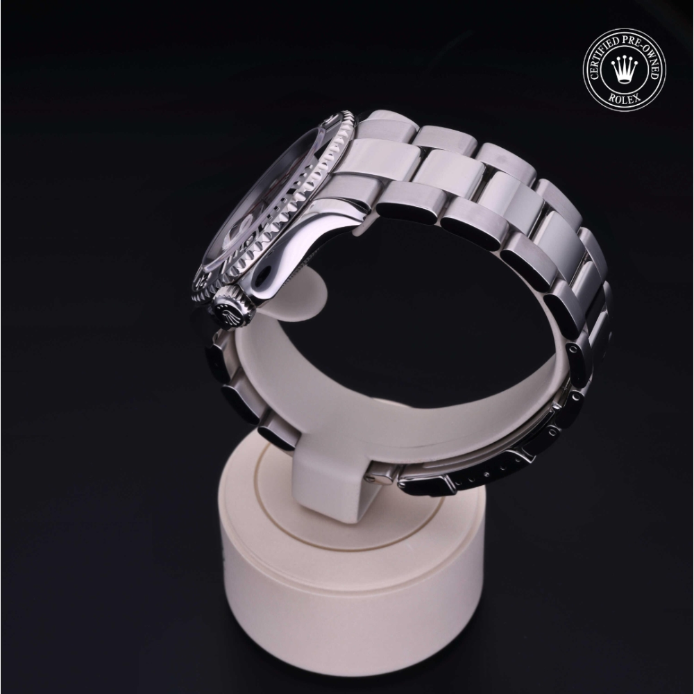  Certified Pre-Owned with 40 mm from 2005