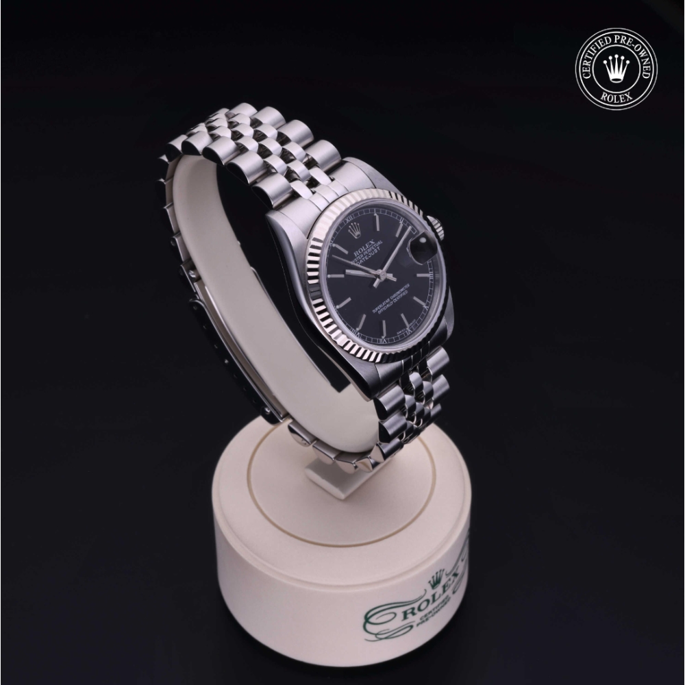  Certified Pre-Owned with 31 mm from 2002