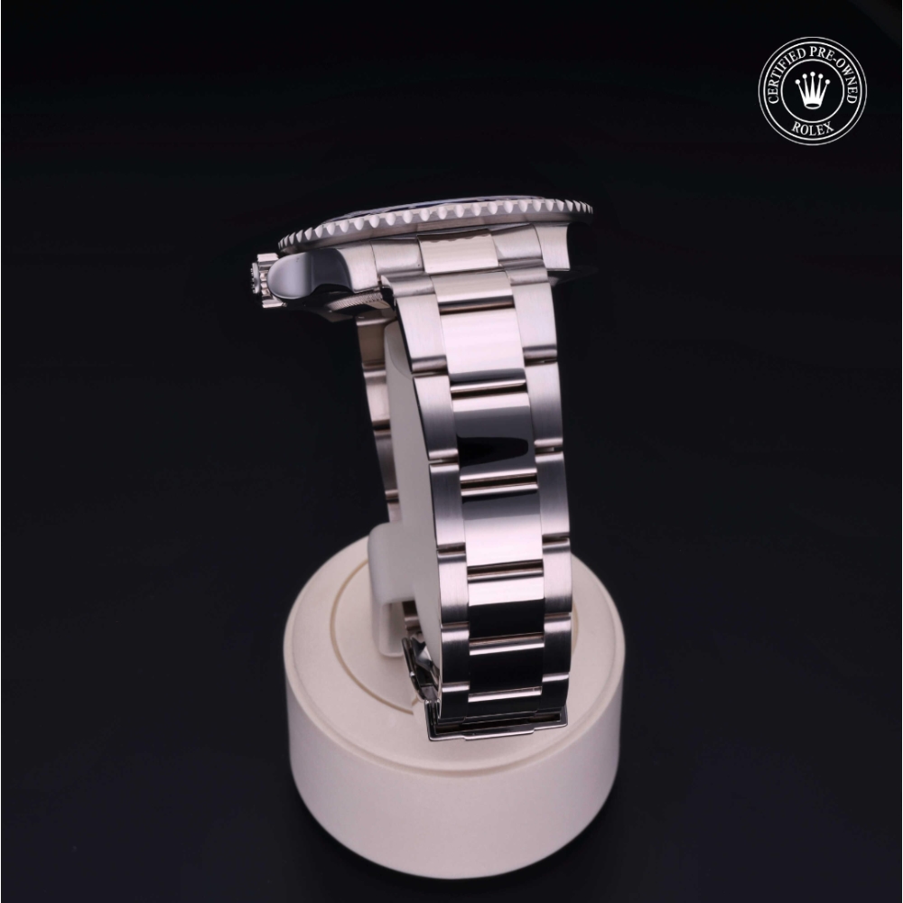  Certified Pre-Owned with 40 mm from 2021