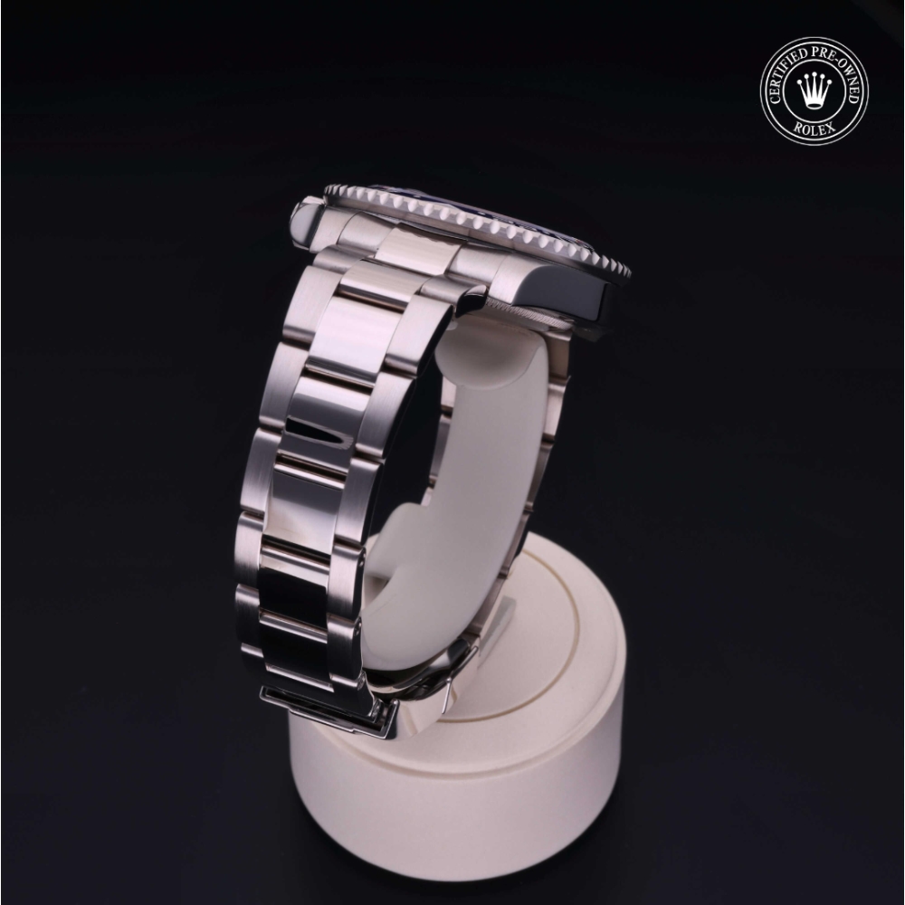  Certified Pre-Owned with 40 mm from 2021