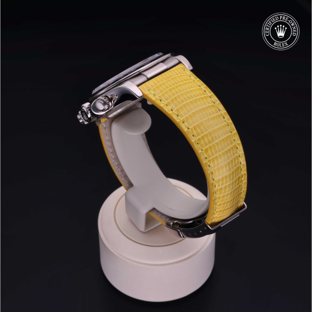  Certified Pre-Owned with 40 mm from 2001