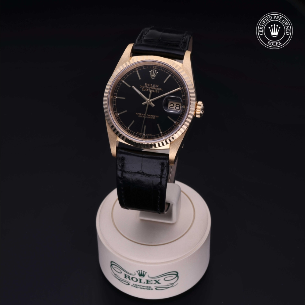  Certified Pre-Owned with 36 mm from 1992