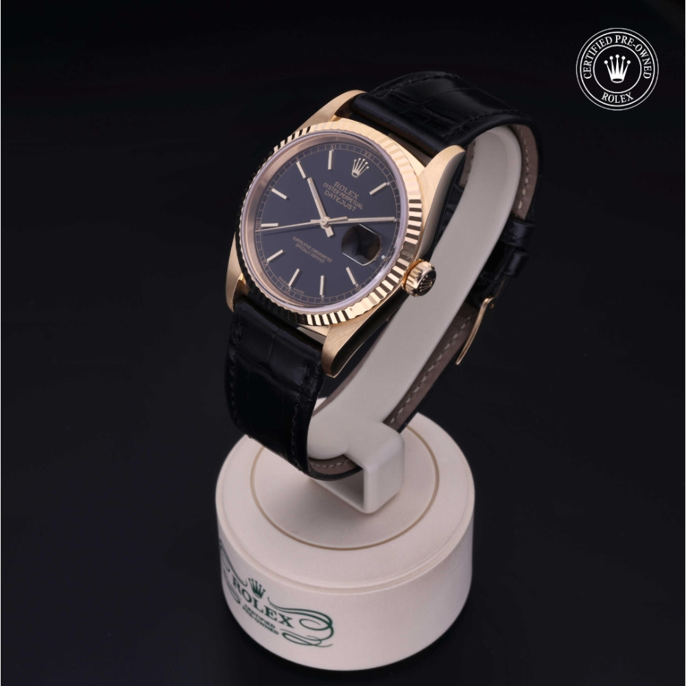  Certified Pre-Owned with 36 mm from 1992