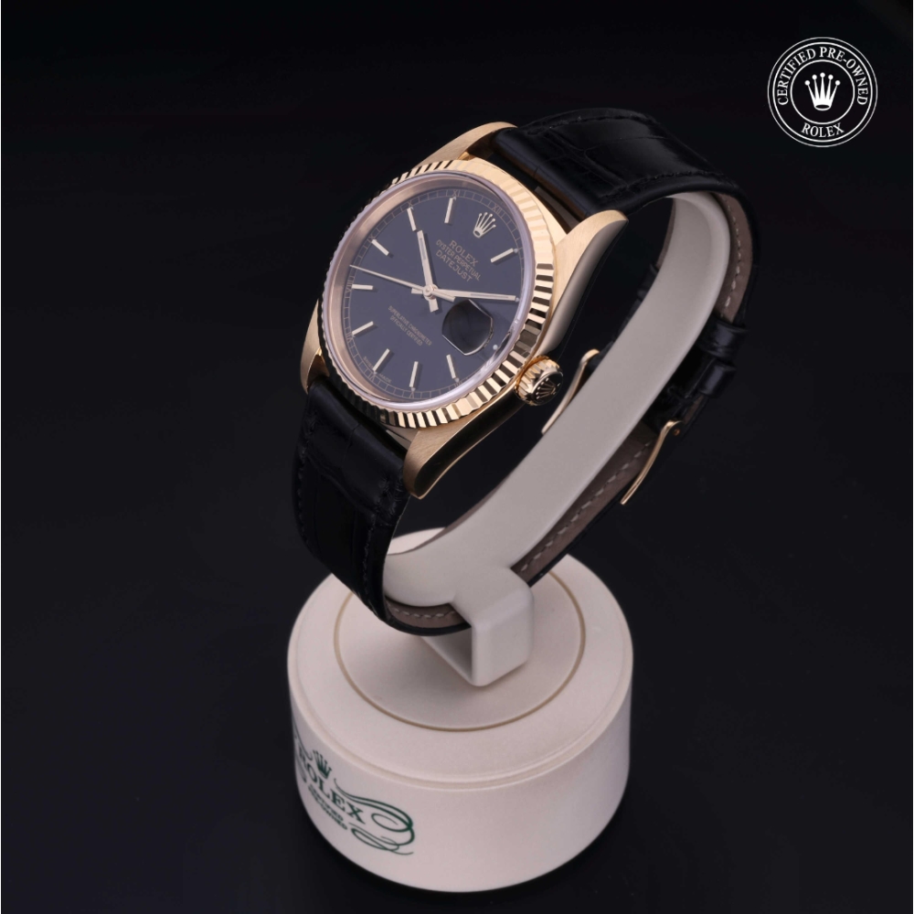  Certified Pre-Owned with 36 mm from 1992