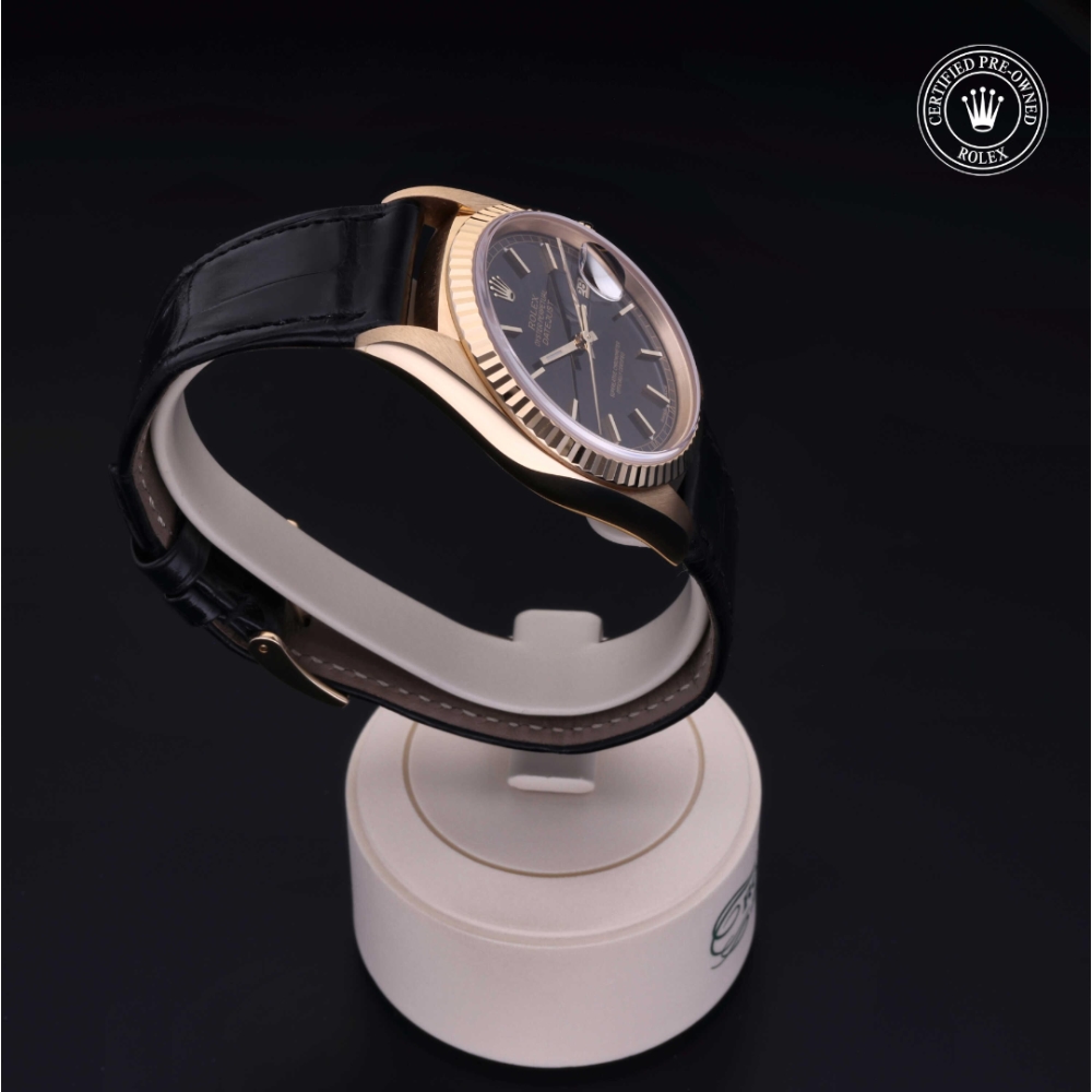  Certified Pre-Owned with 36 mm from 1992