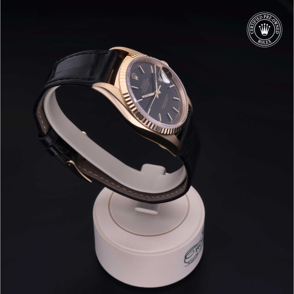  Certified Pre-Owned with 36 mm from 1992