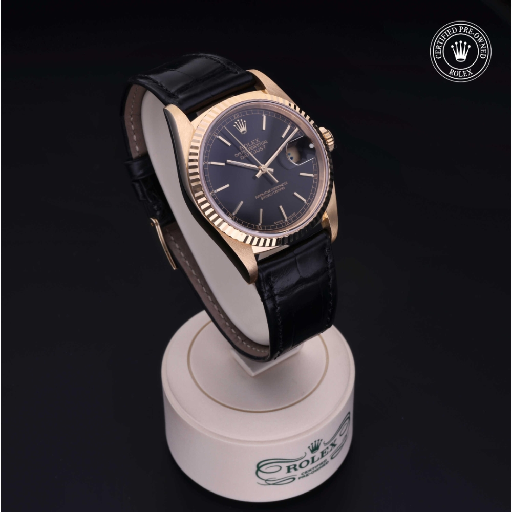  Certified Pre-Owned with 36 mm from 1992