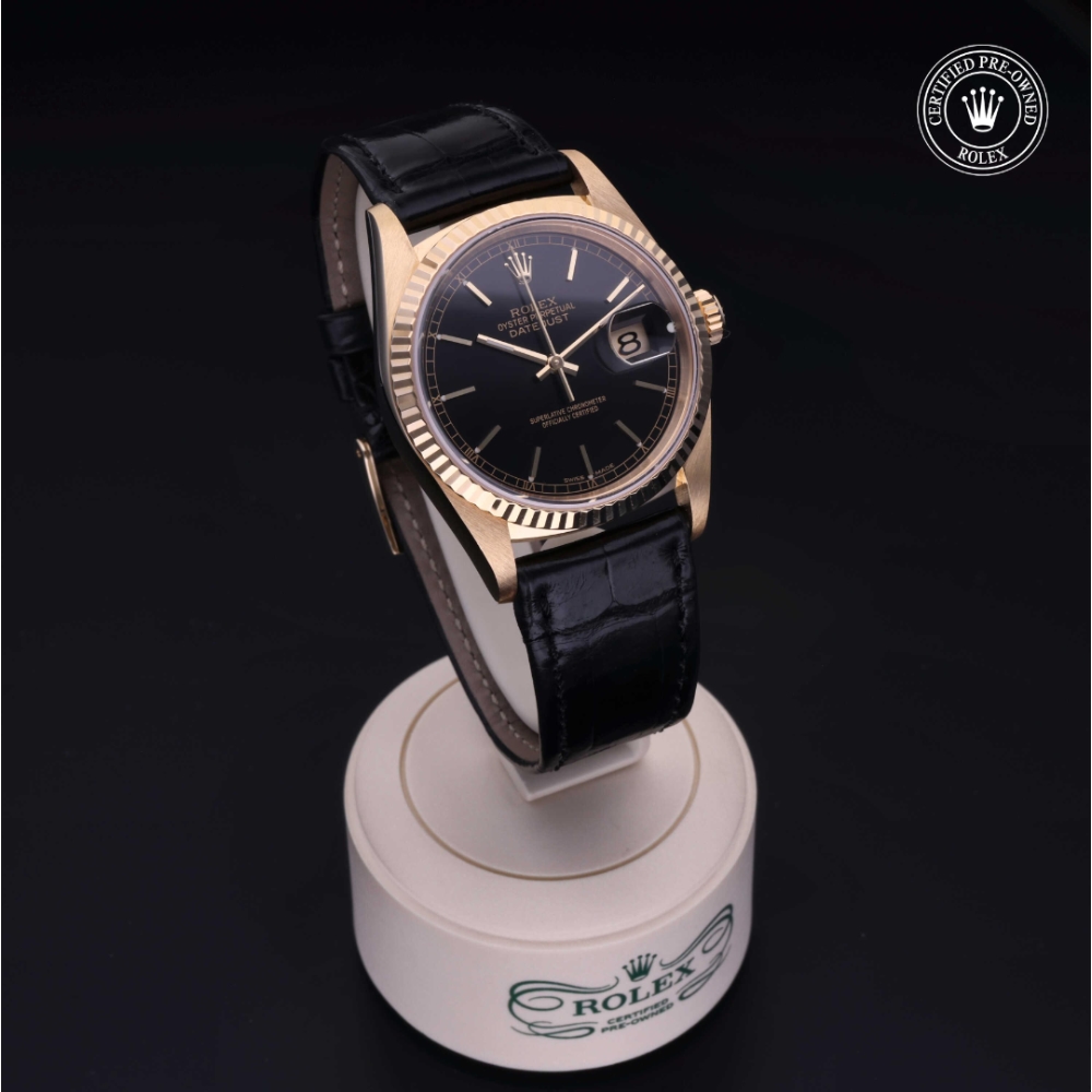  Certified Pre-Owned with 36 mm from 1992