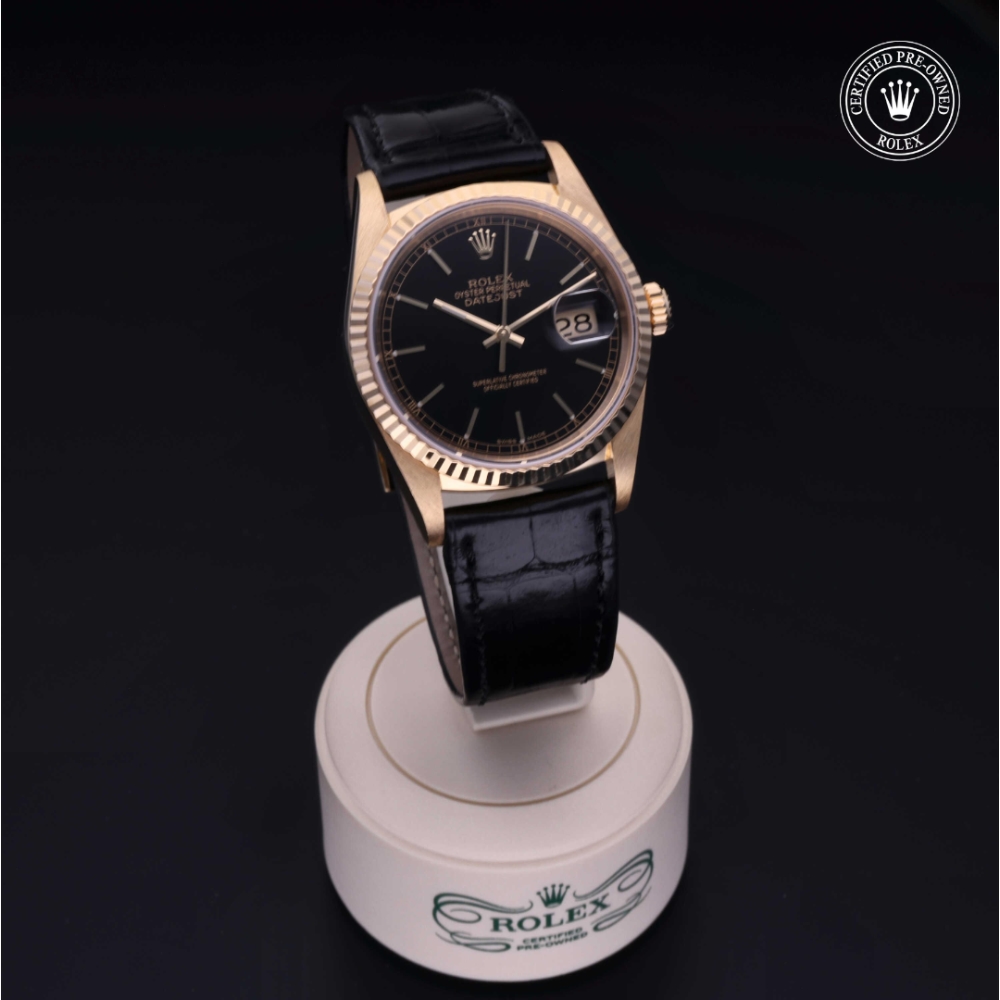  Certified Pre-Owned with 36 mm from 1992