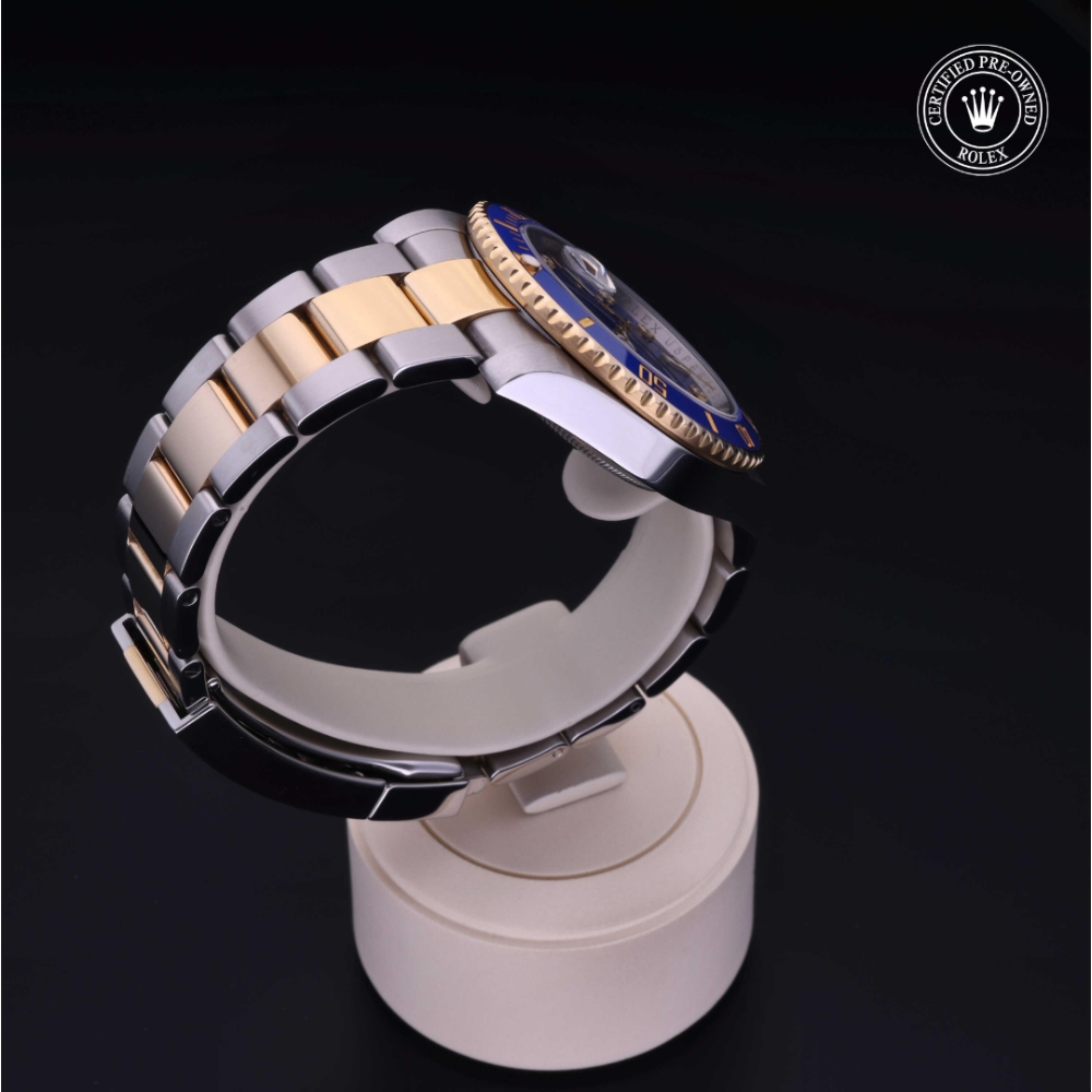  Certified Pre-Owned with 40 mm from 2011