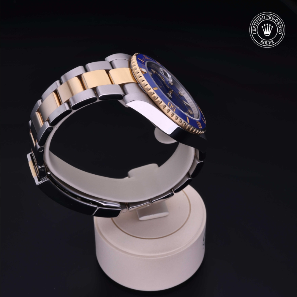  Certified Pre-Owned with 40 mm from 2011