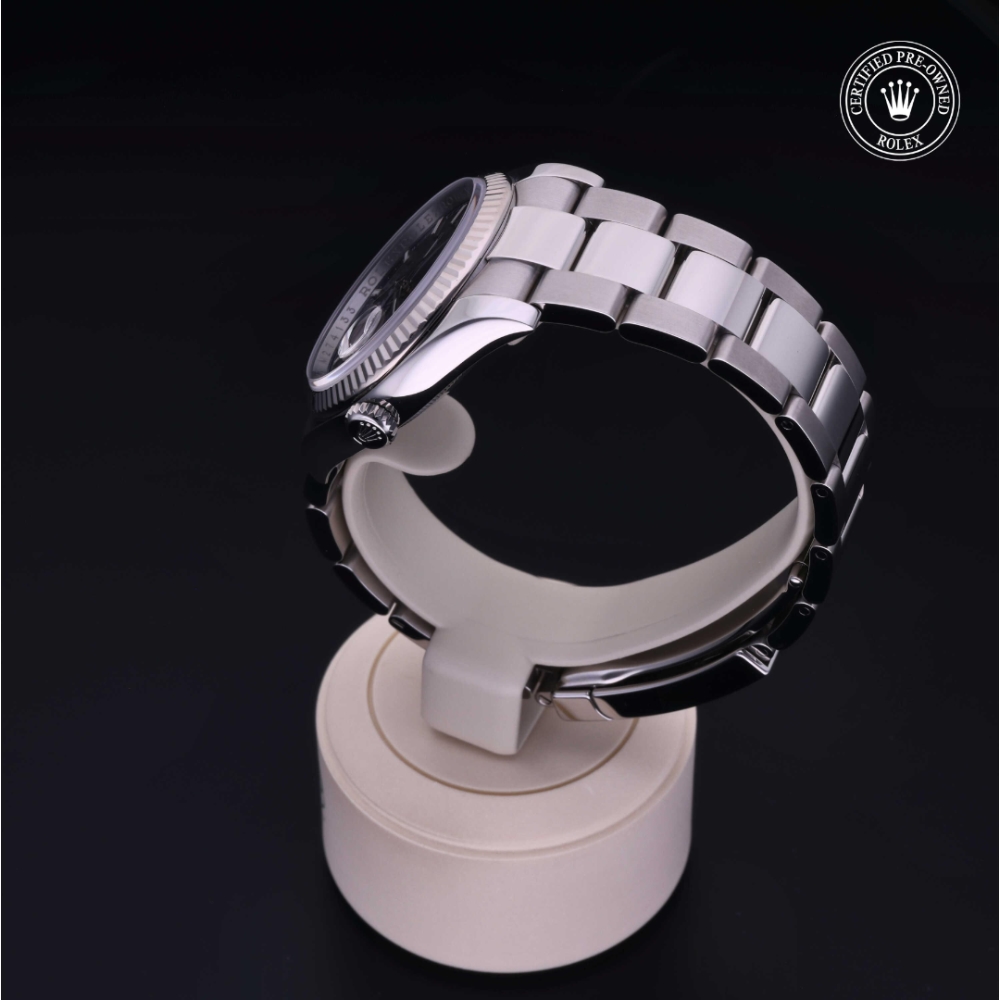  Certified Pre-Owned with 36 mm from 2005